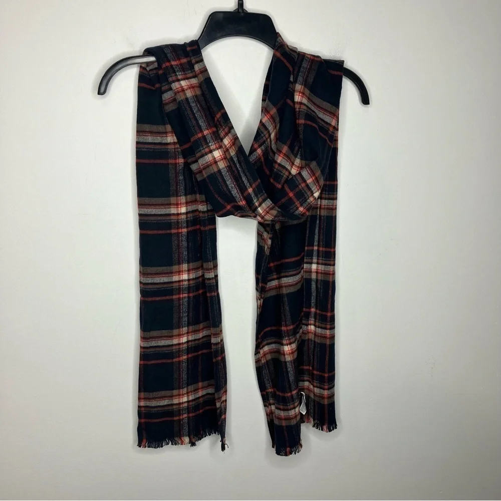 Gap plaid flannel scarf‎ one size